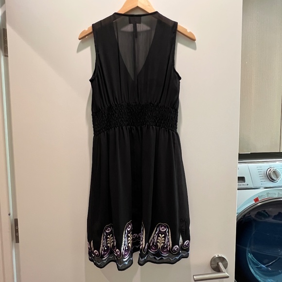 Laundry by Shelli Segal Embroidered Dress v-neck ruched elastic waist, sz 10 - Picture 2 of 6